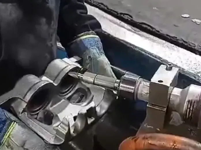 How to Cut Metal: From Hand Tools to Laser Precision